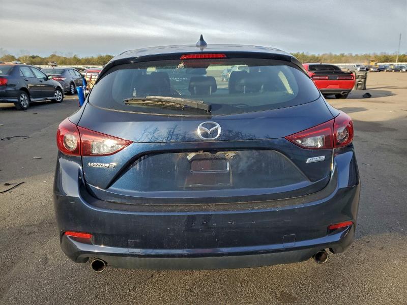 Фото 6 - MAZDA 3