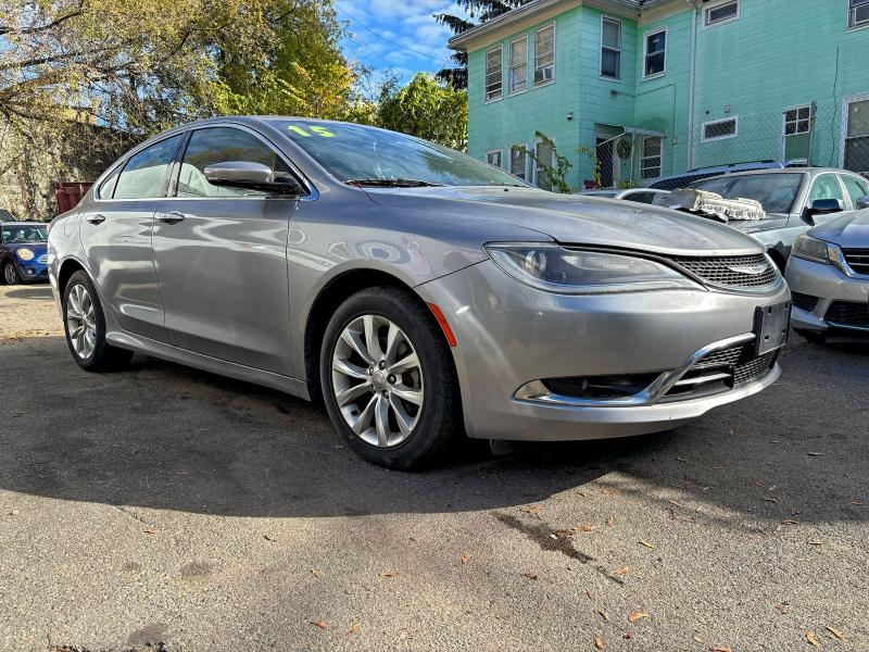 Фото 1 - CHRYSLER 200