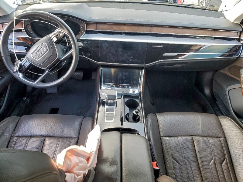 Фото 8 - AUDI A8