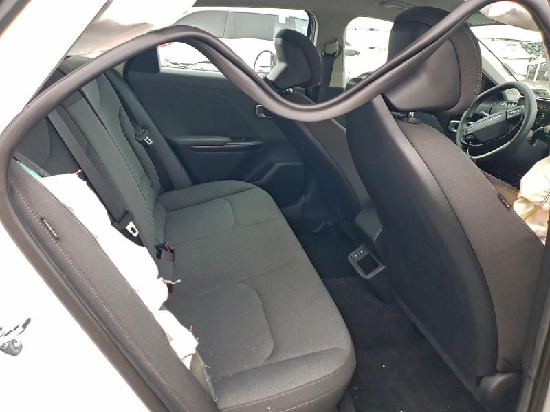 Фото 10 - KIA K4 LX