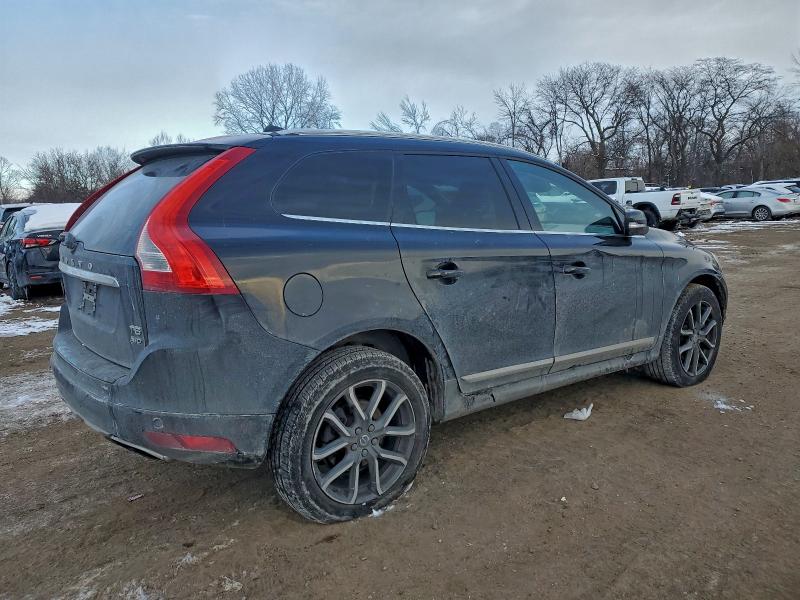 Фото 3 - VOLVO XC60