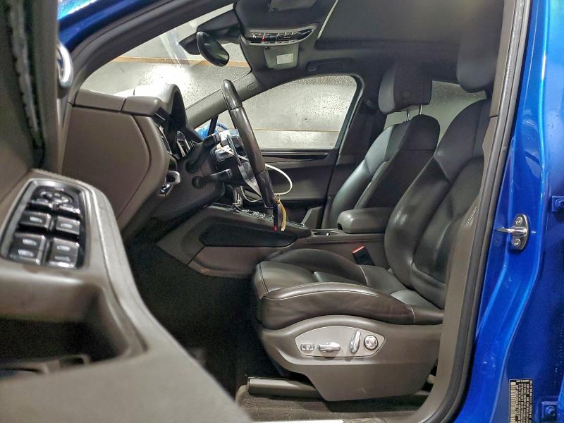 Фото 7 - PORSCHE MACAN