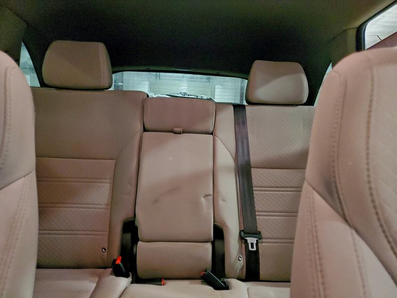 Фото 10 - KIA SORENTO