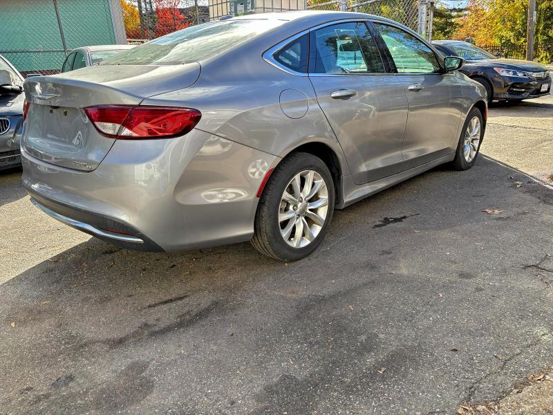 Фото 4 - CHRYSLER 200