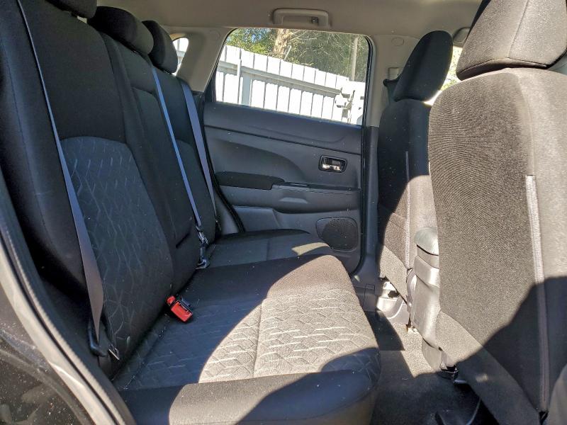 Фото 11 - MITSUBISHI OUTLANDER