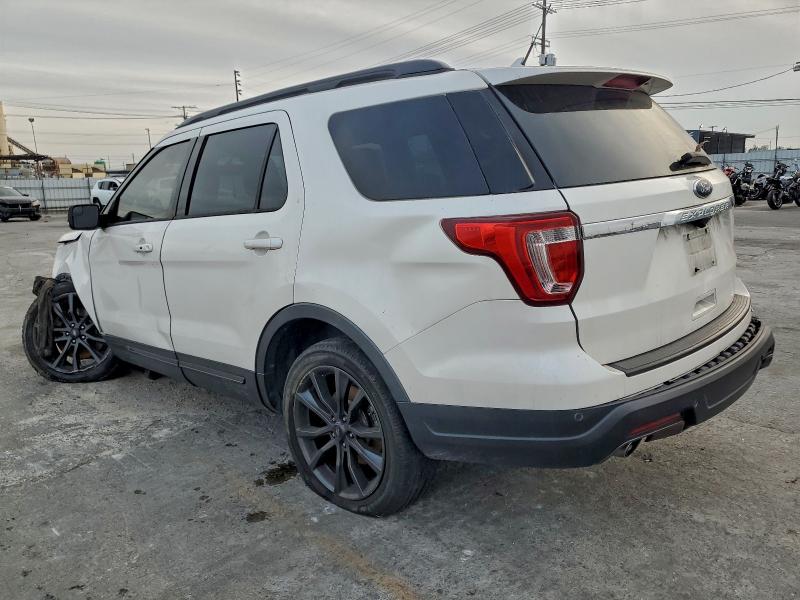 Фото 2 - FORD EXPLORER