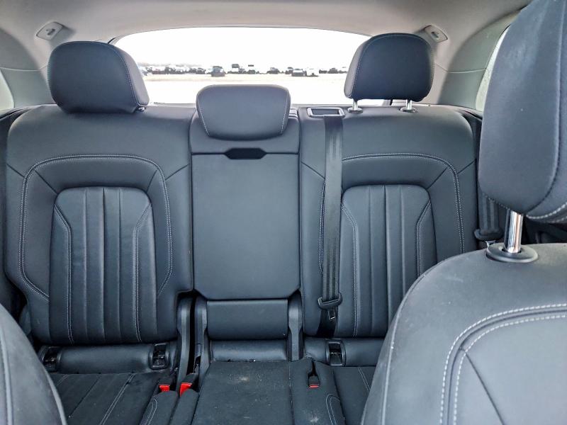 Фото 10 - AUDI Q5