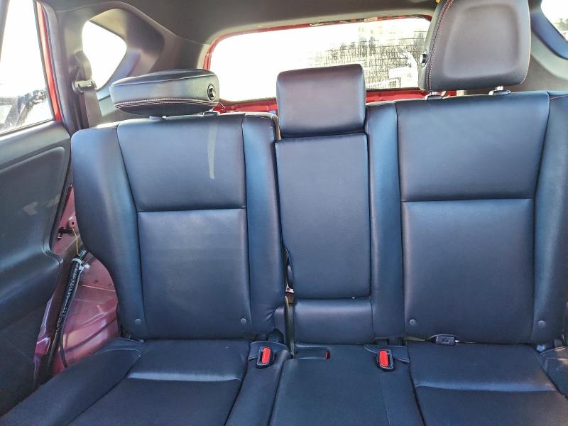 Фото 10 - TOYOTA RAV4