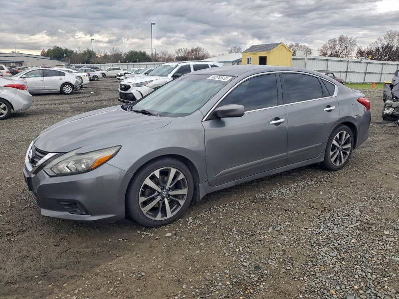 Фото 1 - NISSAN ALTIMA