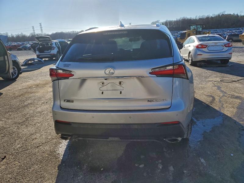 Фото 6 - LEXUS NX