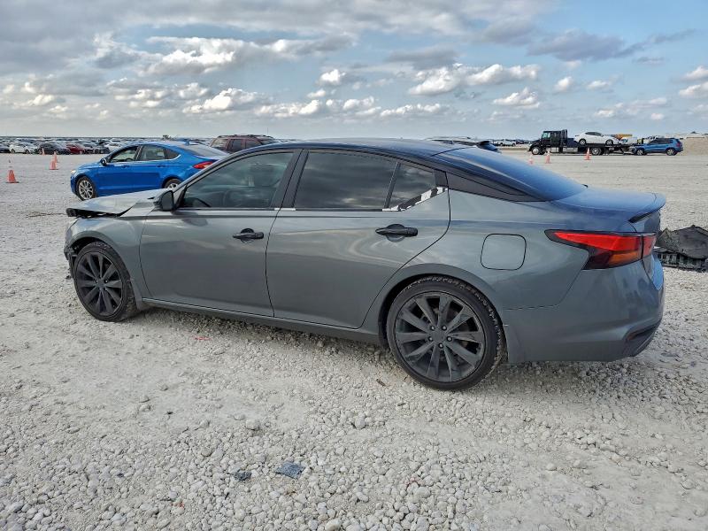 Фото 2 - NISSAN ALTIMA