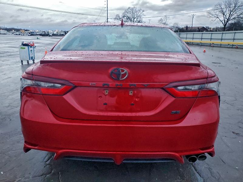 Фото 6 - TOYOTA CAMRY