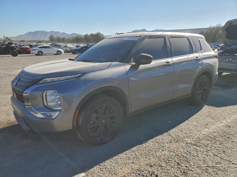 Фото 1 - MITSUBISHI OUTLANDER