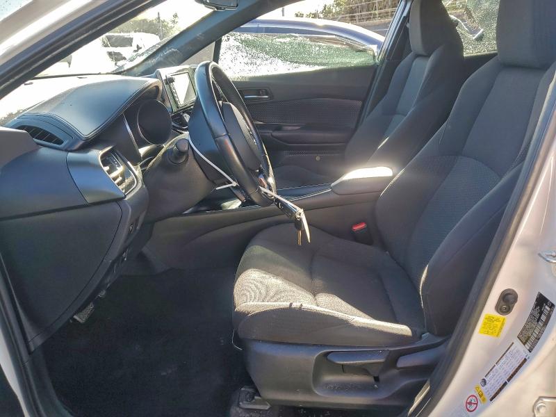 Фото 7 - TOYOTA C-HR