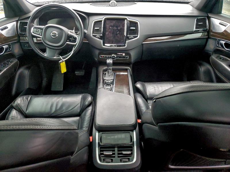 Фото 8 - VOLVO XC90