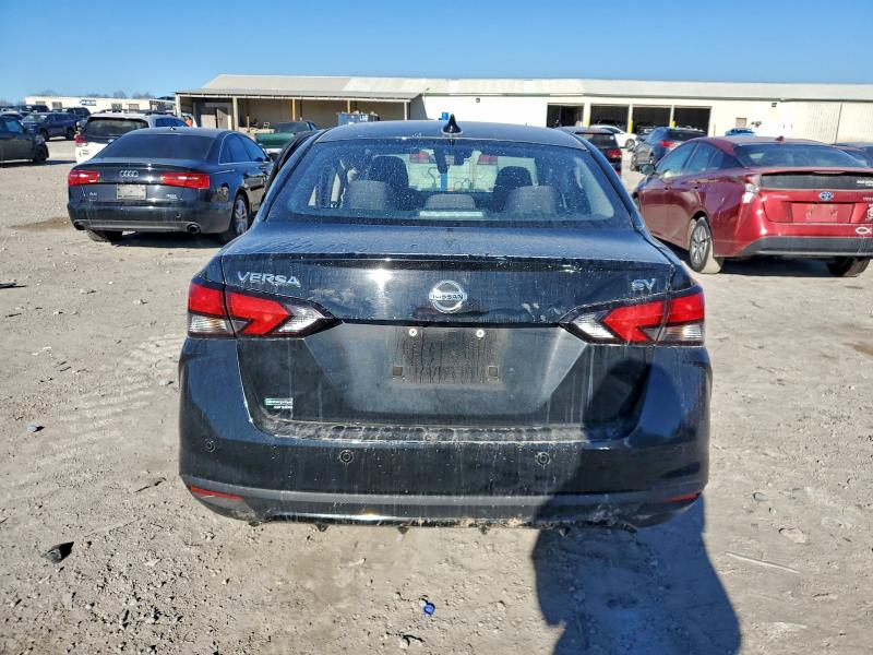 Фото 6 - NISSAN VERSA