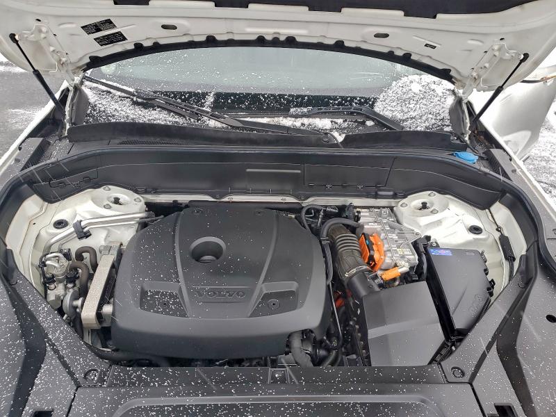 Фото 12 - VOLVO XC90