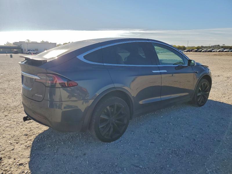 Фото 3 - TESLA MODEL X