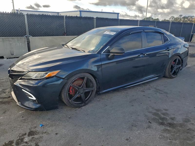 Фото 1 - TOYOTA CAMRY