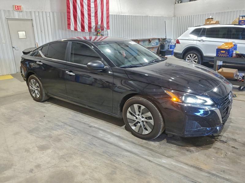 Фото 4 - NISSAN ALTIMA