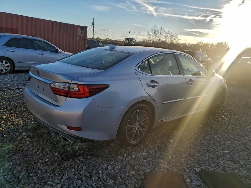 Фото 3 - LEXUS ES350