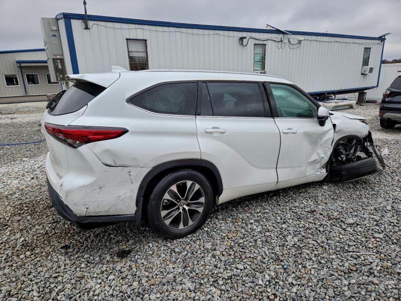 TOYOTA HIGHLANDER 2022 VIN 5TDGZRBH2NS200829