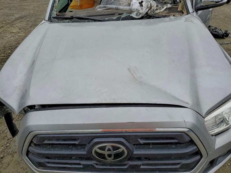 Фото 11 - TOYOTA TACOMA