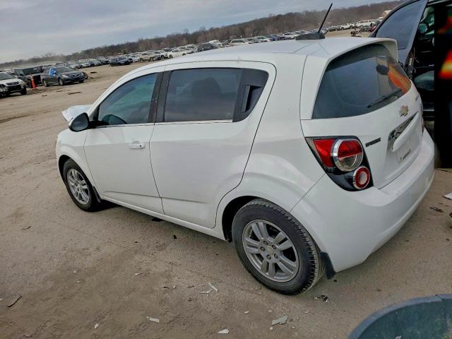 Фото 2 - CHEVROLET SONIC