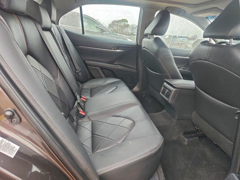 Фото 10 - TOYOTA CAMRY