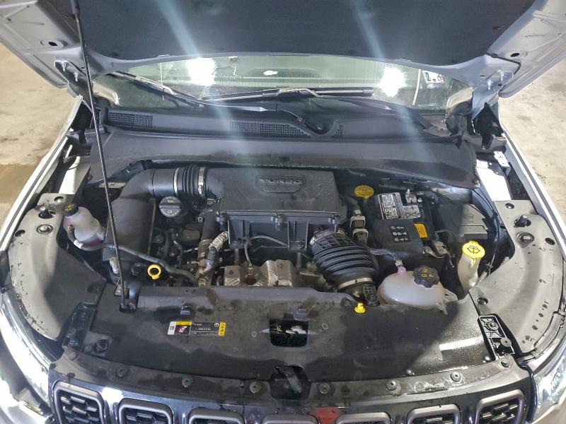 Фото 12 - JEEP COMPASS