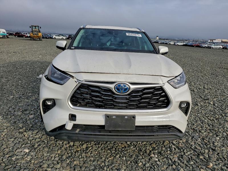 Фото 5 - TOYOTA HIGHLANDER