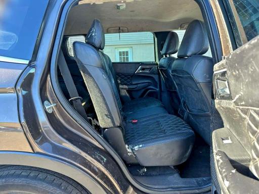 Фото 6 - MITSUBISHI OUTLANDER