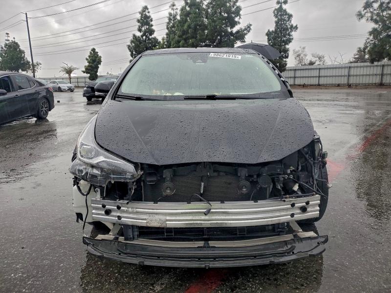 Фото 5 - TOYOTA PRIUS