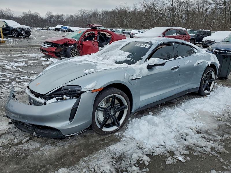 Фото 1 - PORSCHE TAYCAN