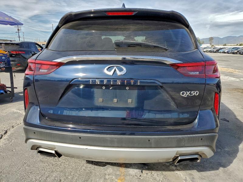 Фото 6 - INFINITI QX50