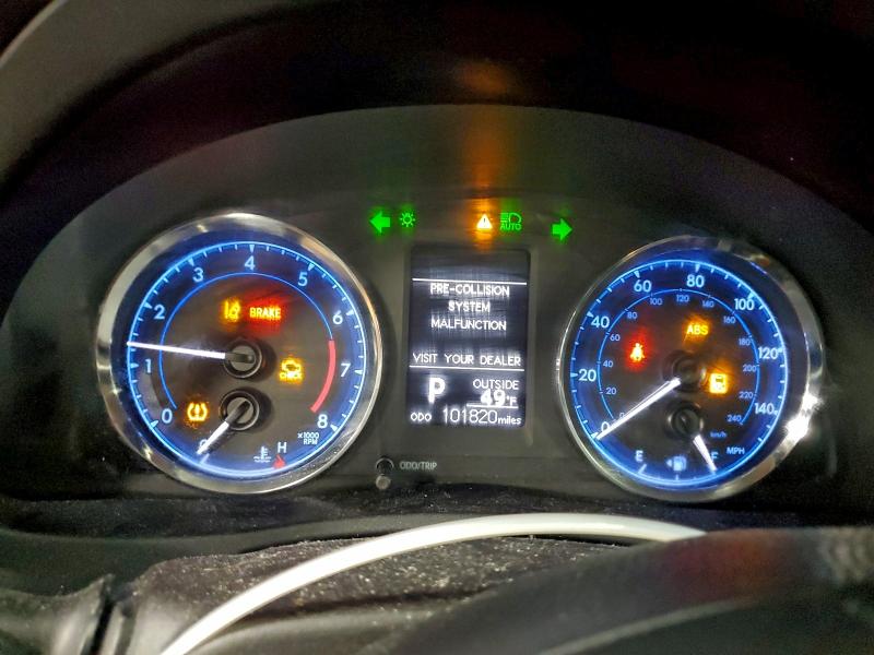 Фото 9 - TOYOTA COROLLA