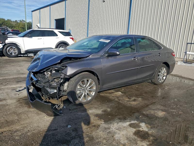 Фото 1 - TOYOTA CAMRY