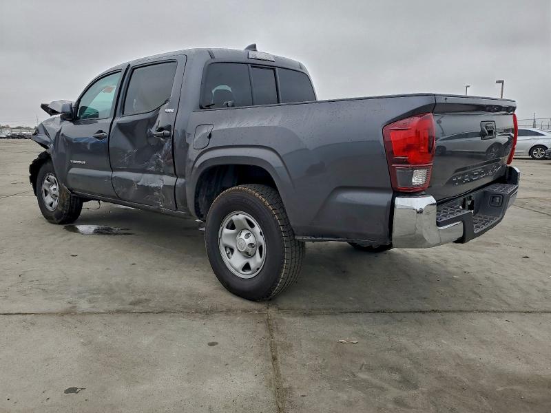 Фото 2 - TOYOTA TACOMA