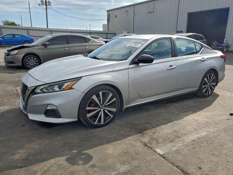 Фото 1 - NISSAN ALTIMA