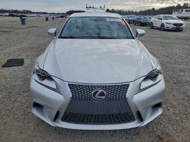 Фото 5 - LEXUS IS