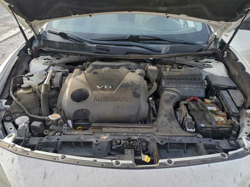 Фото 11 - NISSAN MAXIMA