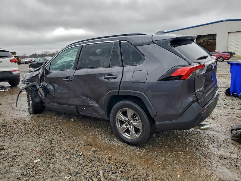 Фото 2 - TOYOTA RAV4