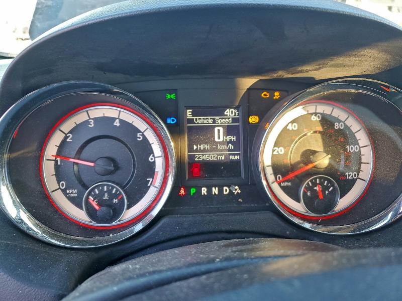 Фото 9 - DODGE CARAVAN