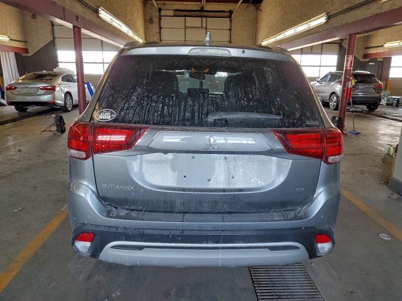 Фото 6 - MITSUBISHI OUTLANDER
