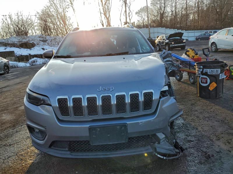 Фото 5 - JEEP GRAND CHER