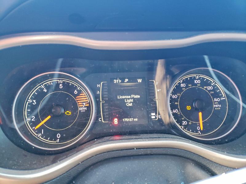 Фото 9 - JEEP GRAND CHER