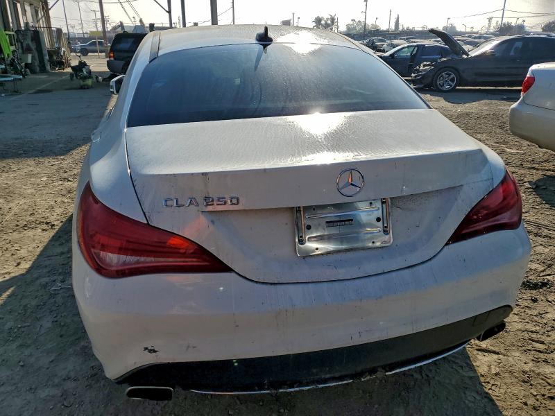 Фото 6 - MERCEDES-BENZ CLA-CLASS