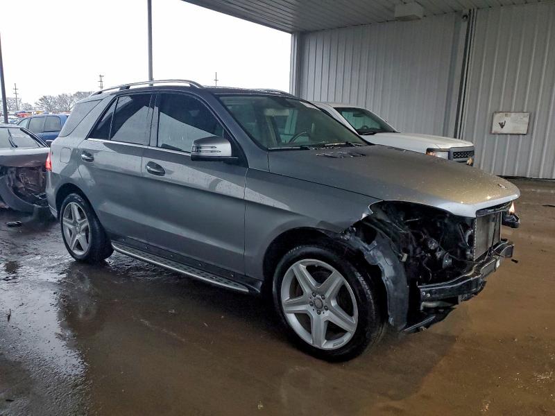 Фото 4 - MERCEDES-BENZ M-CLASS