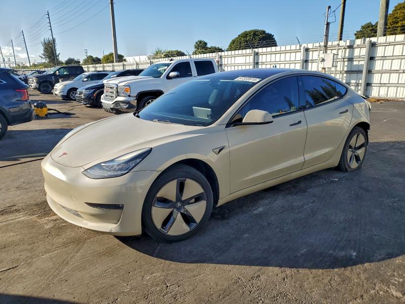 Фото 1 - TESLA MODEL 3