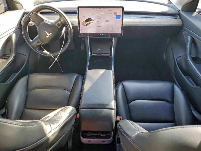 Фото 8 - TESLA MODEL 3